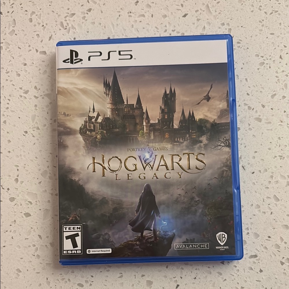Hogwarts Legacy PS5 Game - Blue Case